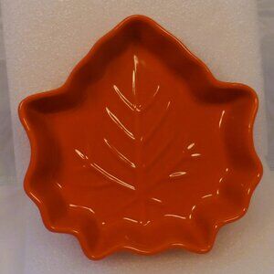 Celebrate It Maple-Leaf-Shaped Ceramic Bakeware Dish Orange Color